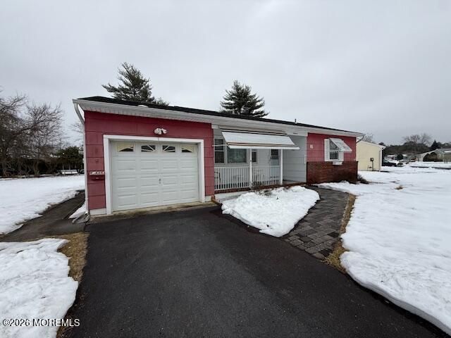 16 Sutherland Court, Toms River, NJ 08757