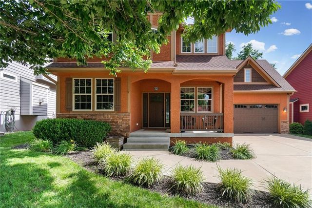 321 Creekwood Drive, Liberty, MO 64068