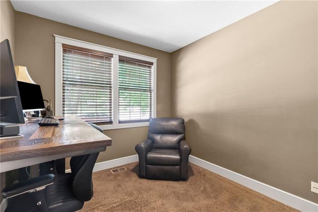 321 Creekwood Drive, Liberty, MO 64068