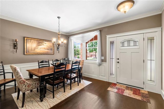 321 Creekwood Drive, Liberty, MO 64068