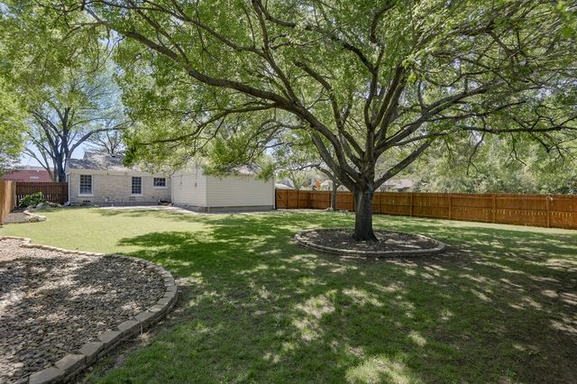 3540 W Biddison Street, Fort Worth, TX 76109