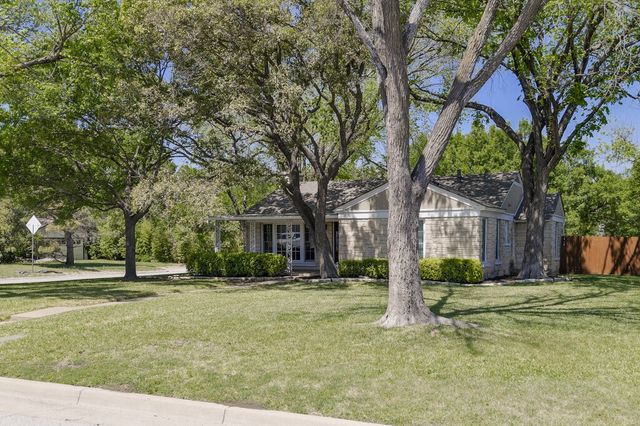 3540 W Biddison Street, Fort Worth, TX 76109