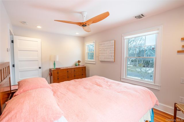 460 Bay Avenue, East Marion, NY 11939