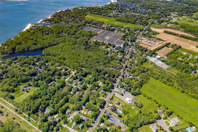 460 Bay Avenue, East Marion, NY 11939