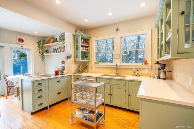 460 Bay Avenue, East Marion, NY 11939