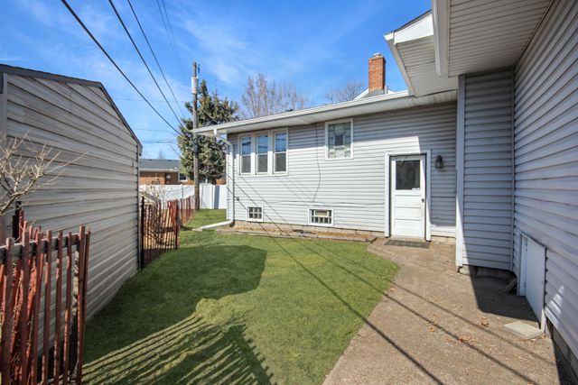 1944 Warwick Avenue, Whiting, IN 46394