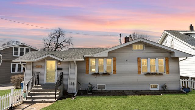 1944 Warwick Avenue, Whiting, IN 46394