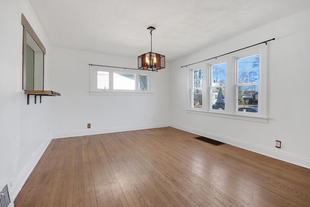 1944 Warwick Avenue, Whiting, IN 46394