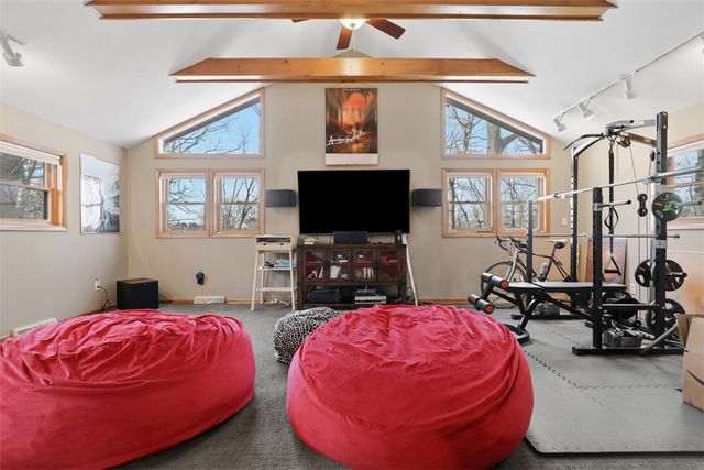 700 Woodland Rd, Bradford Woods, PA 15015