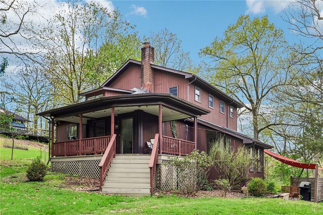 700 Woodland Rd, Bradford Woods, PA 15015