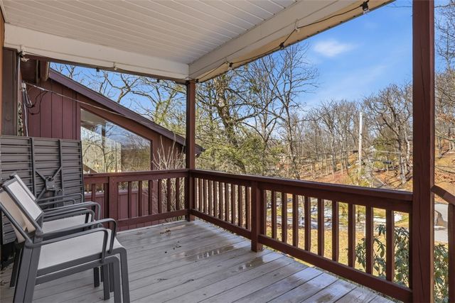 700 Woodland Rd, Bradford Woods, PA 15015