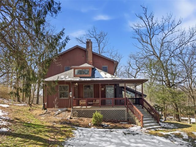 700 Woodland Rd, Bradford Woods, PA 15015