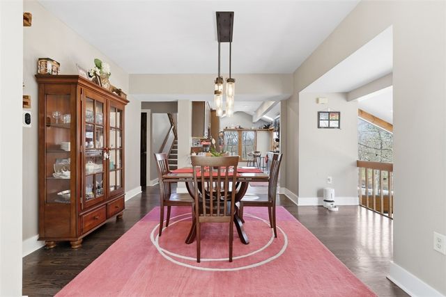 700 Woodland Rd, Bradford Woods, PA 15015