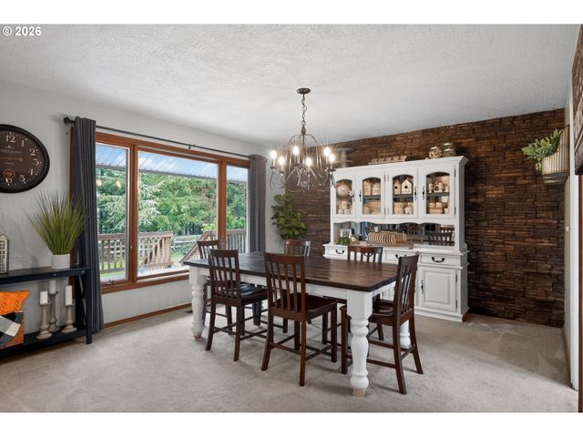 735 Sw MILL St, Sheridan, OR 97378