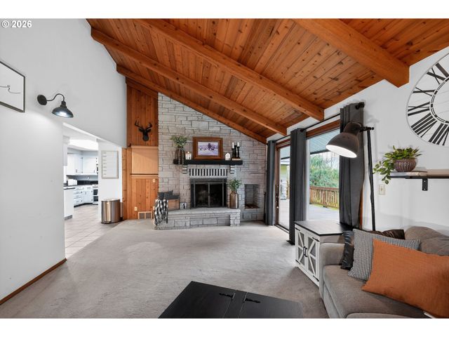 735 Sw MILL St, Sheridan, OR 97378