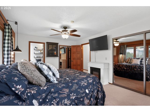 735 Sw MILL St, Sheridan, OR 97378