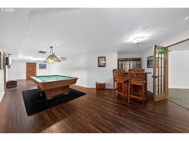735 Sw MILL St, Sheridan, OR 97378