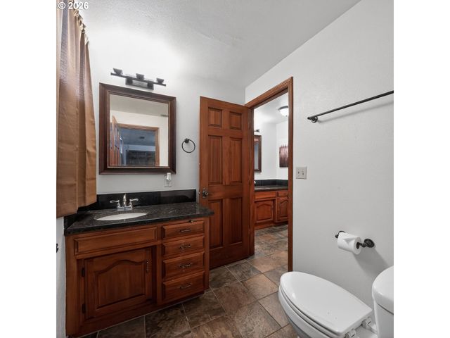 735 Sw MILL St, Sheridan, OR 97378