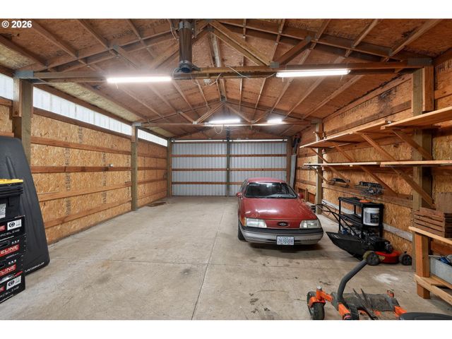 735 Sw MILL St, Sheridan, OR 97378