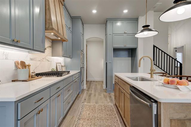 5620 NW 154th Terrace, Edmond, OK 73013