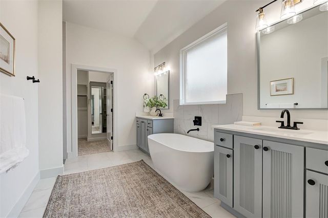 5620 NW 154th Terrace, Edmond, OK 73013