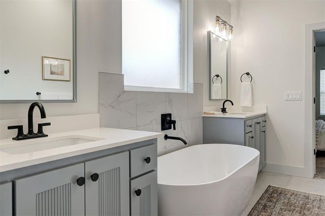 5620 NW 154th Terrace, Edmond, OK 73013