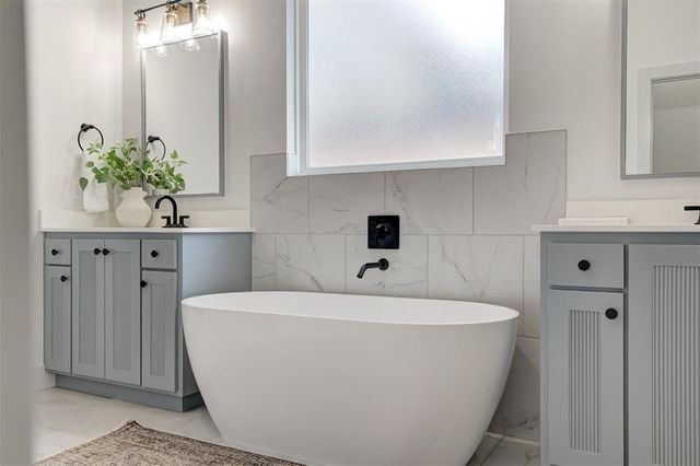 5620 NW 154th Terrace, Edmond, OK 73013