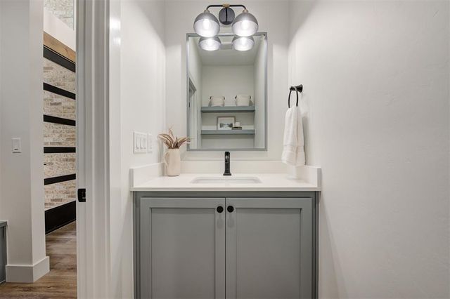 5620 NW 154th Terrace, Edmond, OK 73013