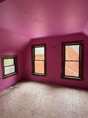 1317 Stophlet Street, Fort Wayne, IN 46802