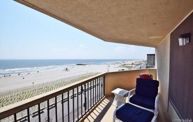360 Shore Road 5E, Long Beach, NY 11561