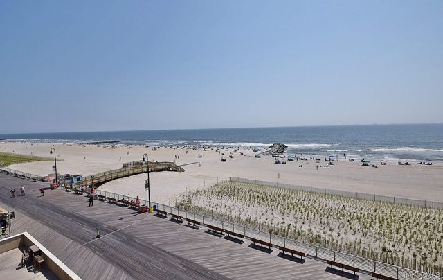 360 Shore Road 5E, Long Beach, NY 11561