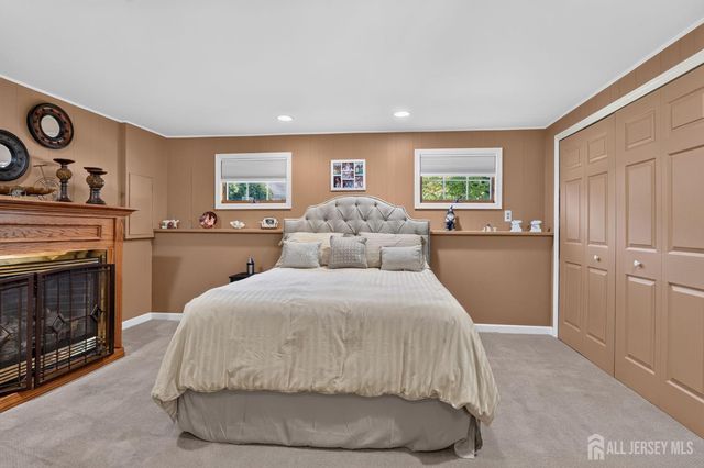 9 Janet Court, Milltown, NJ 08850