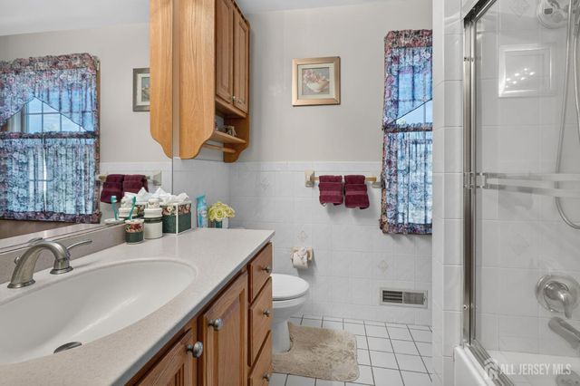 9 Janet Court, Milltown, NJ 08850