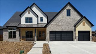8813 W Comet Drive, Bentonville, AR 72713
