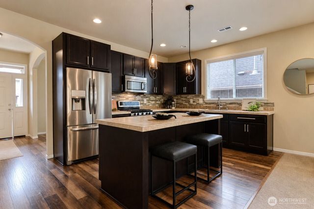 11244 Borgen Loop, Gig Harbor, WA 98332