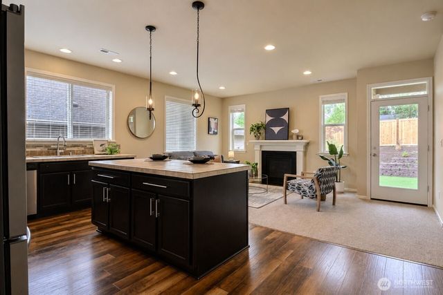 11244 Borgen Loop, Gig Harbor, WA 98332