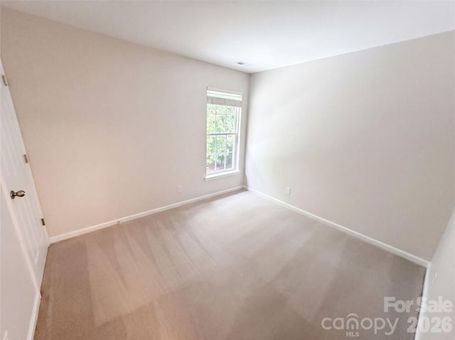 9339 Autumn Applause Drive, Charlotte, NC 28277