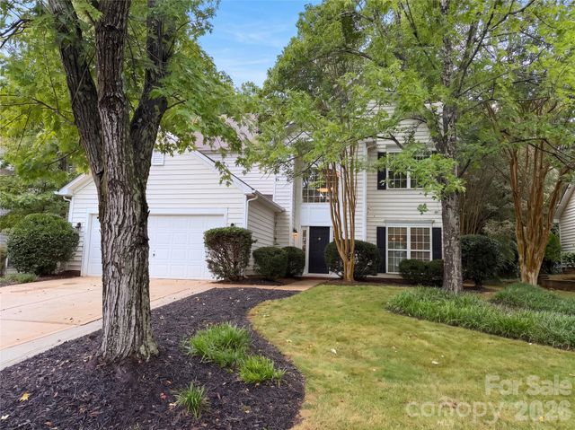 9339 Autumn Applause Drive, Charlotte, NC 28277