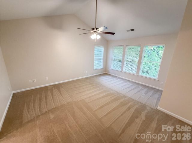 9339 Autumn Applause Drive, Charlotte, NC 28277