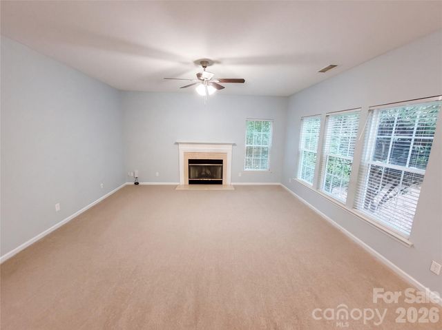 9339 Autumn Applause Drive, Charlotte, NC 28277