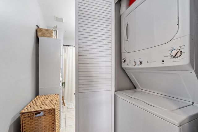 20 Cable Ave 5, Salisbury, MA 01952