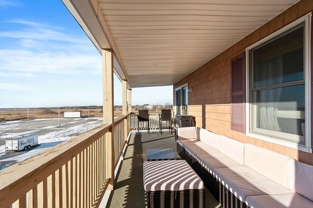 20 Cable Ave 5, Salisbury, MA 01952