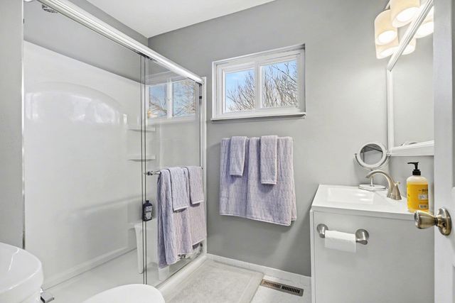 2419 N Tower Beach Road, Pinconning, MI 48650