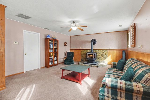 2419 N Tower Beach Road, Pinconning, MI 48650