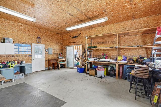 2419 N Tower Beach Road, Pinconning, MI 48650