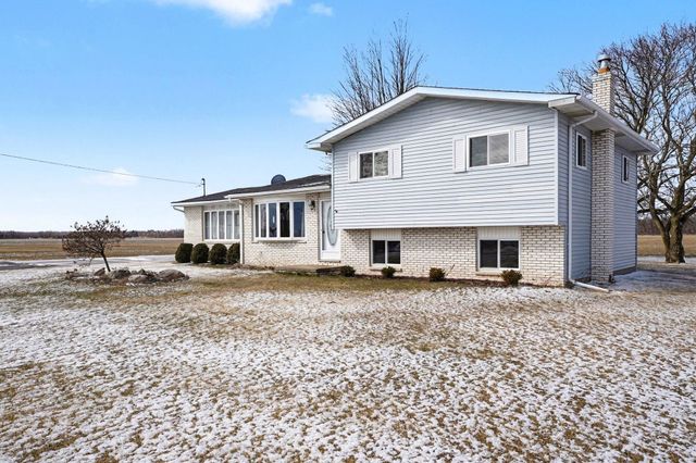 2419 N Tower Beach Road, Pinconning, MI 48650