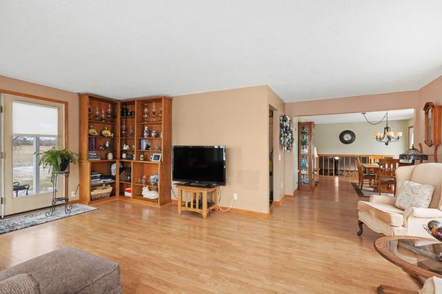 2419 N Tower Beach Road, Pinconning, MI 48650