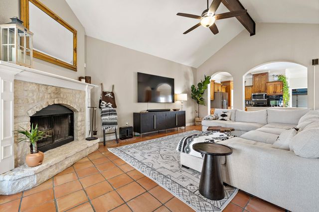 11808 Arnold LN, Austin, TX 78748