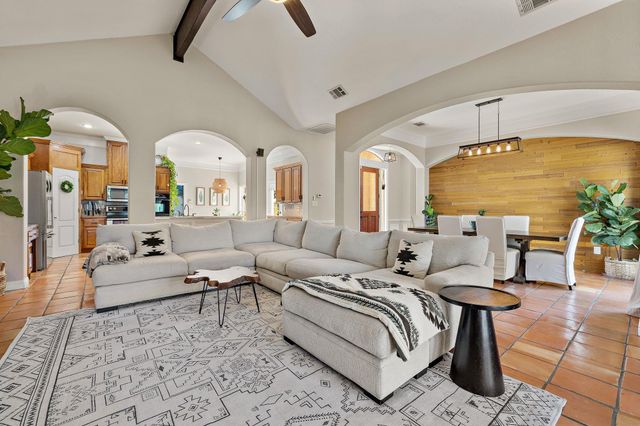 11808 Arnold LN, Austin, TX 78748