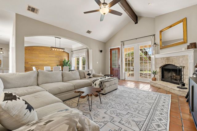 11808 Arnold LN, Austin, TX 78748